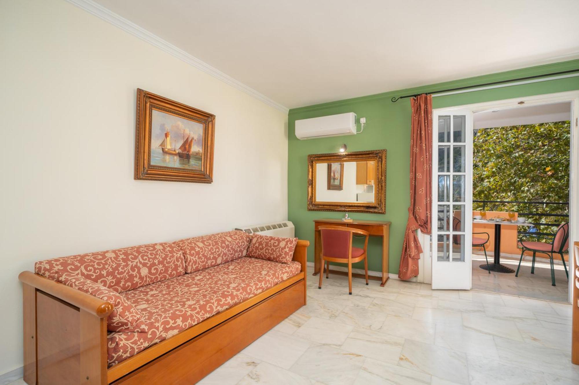 Odysseus Palace Poros  Buitenkant foto